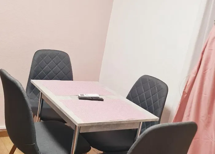 2 Separate Bedrooms And Living Fully Equipped With Ac Budapeste