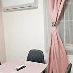 Apartment 2 Separate Bedrooms And Living Fully Equipped With Ac