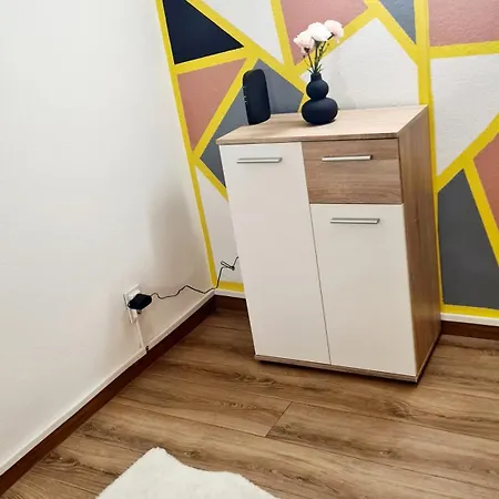 2 Separate Bedrooms And Living Fully Equipped With Ac Apartment